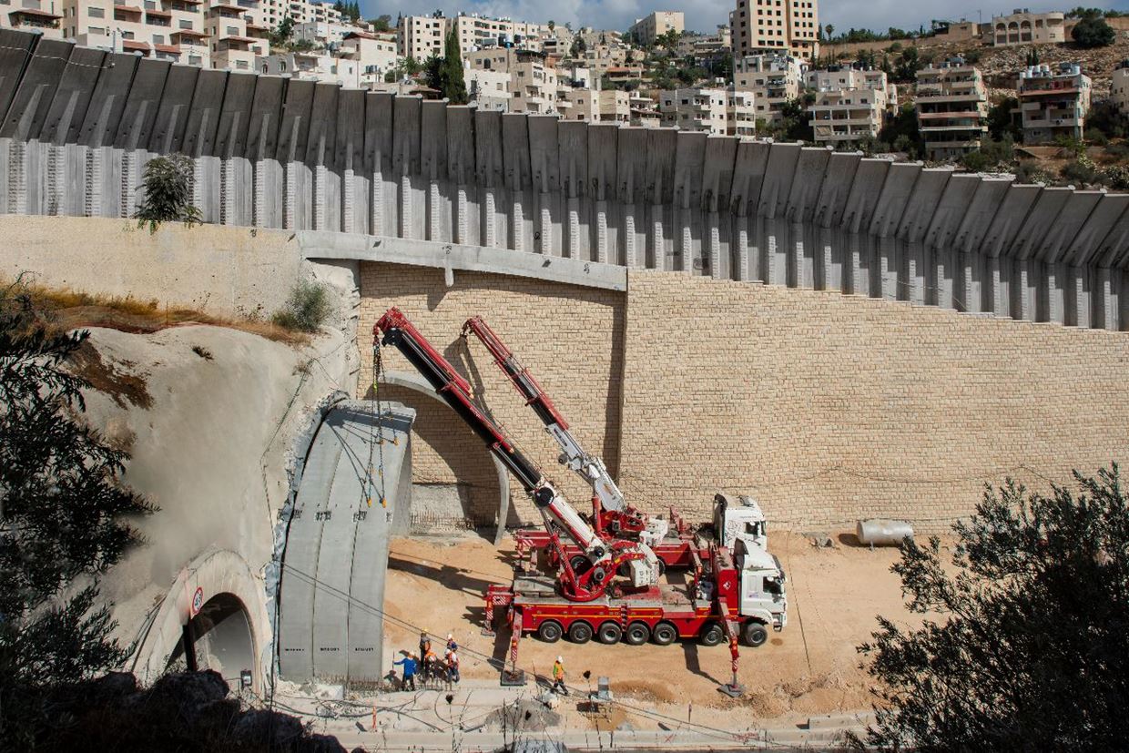 לחיצה להגדלת תמונה מנהרת גוש עציון (חברת אורון)